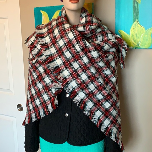 Women’s shawl - Picture 1 of 5